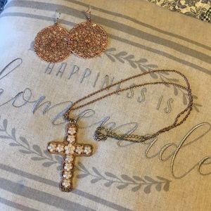 Necklace & earrings set